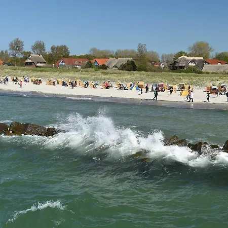 Strandlaeufer 5 Sterne-ferienwohnung Mit Komfort, Wellness & Ostseeblick *